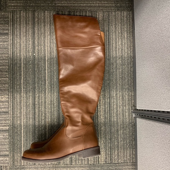 Boots - Picture 1 of 5